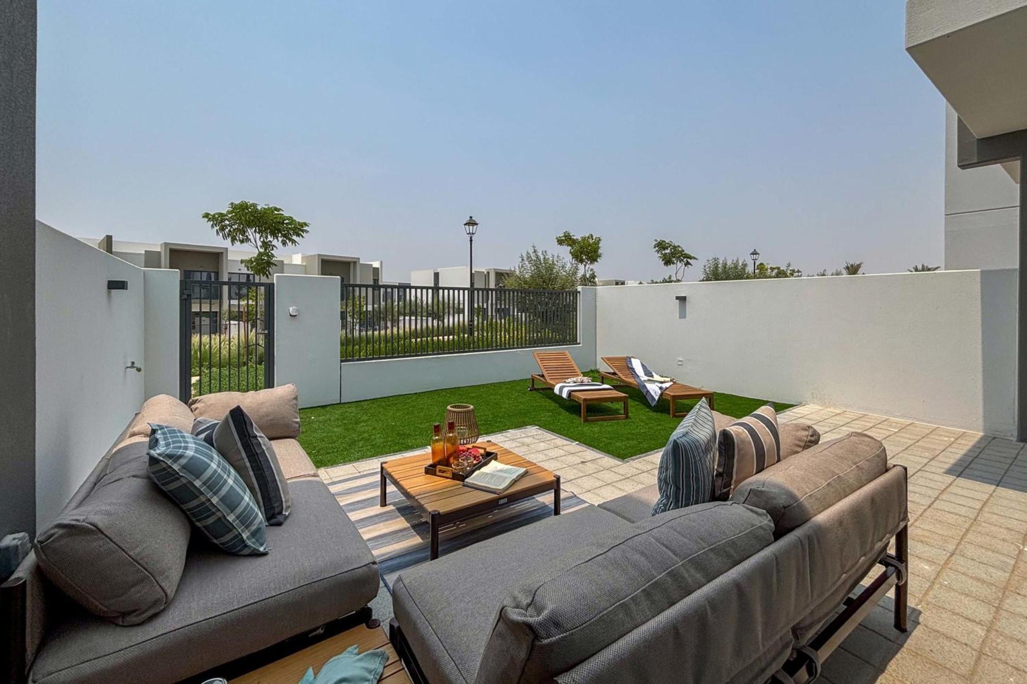 Frank Porter - La Rosa 6 Dubai Exterior foto