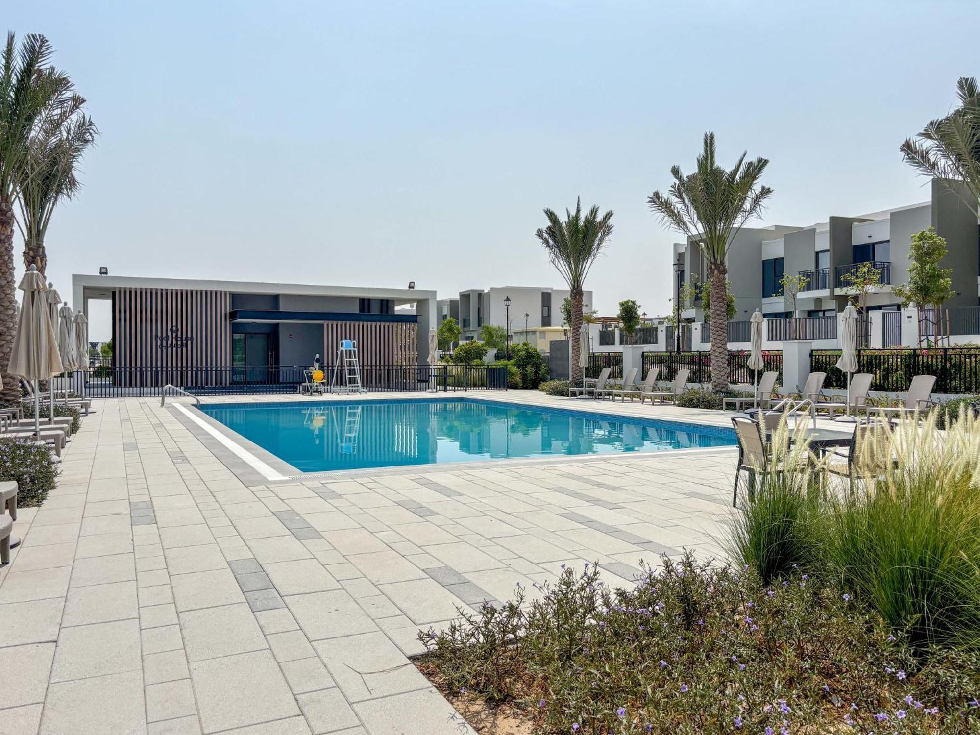 Frank Porter - La Rosa 6 Dubai Exterior foto